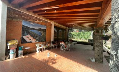 Casa que se vende como Terreno, Colonia Delicias, Cuernavaca, Morelos.