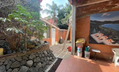 Casa que se vende como Terreno, Colonia Delicias, Cuernavaca, Morelos.