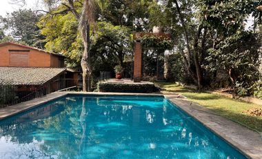 Casa que se vende como Terreno, Colonia Delicias, Cuernavaca, Morelos.