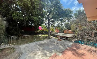 Casa que se vende como Terreno, Colonia Delicias, Cuernavaca, Morelos.