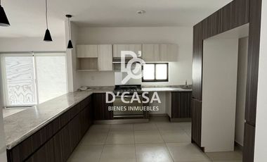 SE RENTA CASA EN CASCO VIEJO
