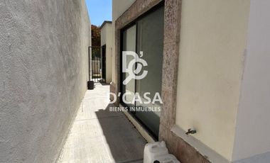 SE RENTA CASA EN CASCO VIEJO
