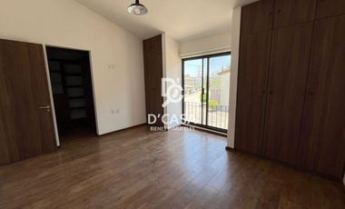 SE RENTA CASA EN CASCO VIEJO