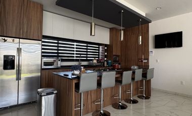 CASA EN VENTA EN LOMAS DEL MOLINO