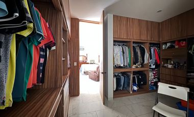 CASA EN VENTA EN LOMAS DEL MOLINO