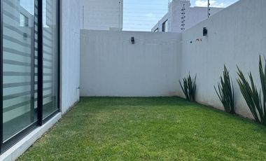 CASA EN VENTA EN LOMAS DEL MOLINO