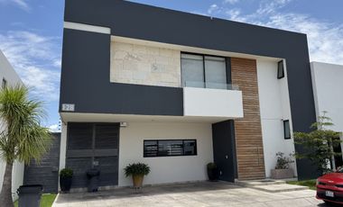 CASA EN VENTA EN LOMAS DEL MOLINO