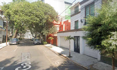 Venta de Casa en Remate, Zona Exclusiva, gran ubicación cerca del WTC, Col. Nápoles, Benito Juárez, CDMX