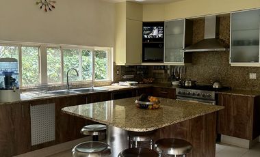 Residencia Exclusiva en Privada en Lomas de Chapultepec