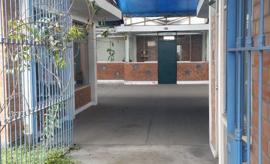 VENTA CASA COMO TERRENO - SURCO