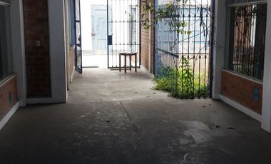 VENTA CASA COMO TERRENO - SURCO