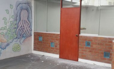 VENTA CASA COMO TERRENO - SURCO