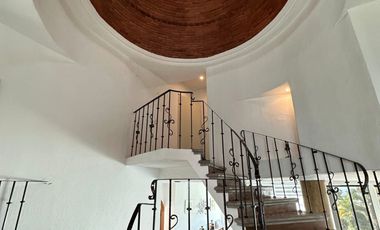 Casa en Venta Muy Amplia y con Excelente Ubicación