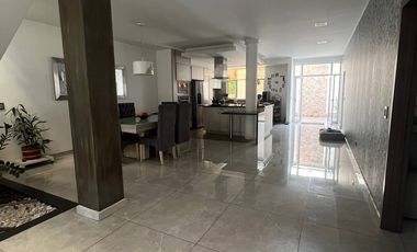 Alquiler Hermosa Casa Independiente de 2 pisos, barrio el Ingenio, al Sur de Cali, Valle