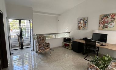 Alquiler Hermosa Casa Independiente de 2 pisos, barrio el Ingenio, al Sur de Cali, Valle