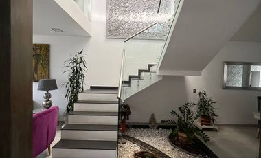 Alquiler Hermosa Casa Independiente de 2 pisos, barrio el Ingenio, al Sur de Cali, Valle