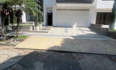 Alquiler Hermosa Casa Independiente de 2 pisos, barrio el Ingenio, al Sur de Cali, Valle