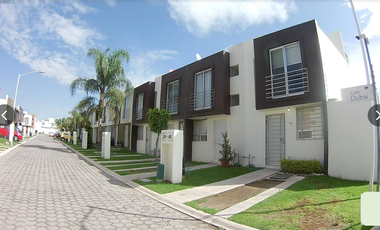 Casa en Venta en Fraccionamiento Oberoi, San Francisco Ocotlán Puebla JP