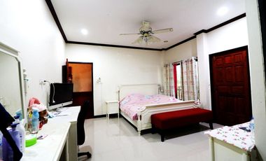 Luxury 4-Bedroom, 5-Bath Modern Home for Sale in Nong Khai, Thailand – 664 Sq. M.