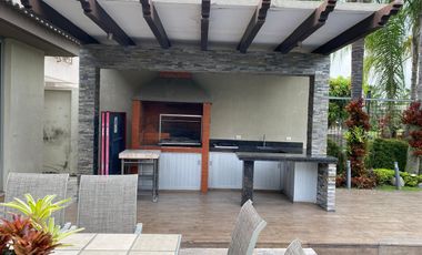 Venta de casa en Samborondon