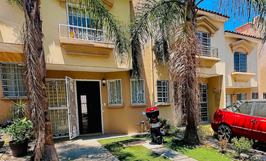 CASA EN VENTA DENTRO DE COTO PRIV ZAPOPAN JAL.