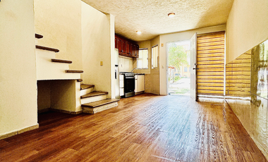 CASA EN VENTA DENTRO DE COTO PRIV ZAPOPAN JAL.