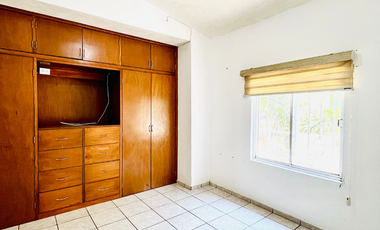 CASA EN VENTA DENTRO DE COTO PRIV ZAPOPAN JAL.