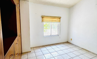 CASA EN VENTA DENTRO DE COTO PRIV ZAPOPAN JAL.