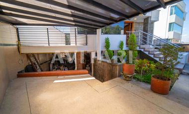 Casa en Venta en Altos de la Granda Centeno – Exclusiva, Amplia y con Piscina