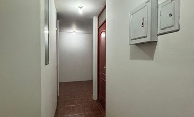 EN VENTA CASA DE 2 PISOS DE 383.33 MT EN PLENA AVENIDA   MARISCAL CASTILLA, MIRAFLORES, ZONA COMERCIAL Y ESTRATEGICA, CON 15 TIENDAS COMERCIALES Y DPT