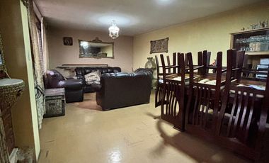 EN VENTA CASA DE 2 PISOS DE 383.33 MT EN PLENA AVENIDA   MARISCAL CASTILLA, MIRAFLORES, ZONA COMERCIAL Y ESTRATEGICA, CON 15 TIENDAS COMERCIALES Y DPT