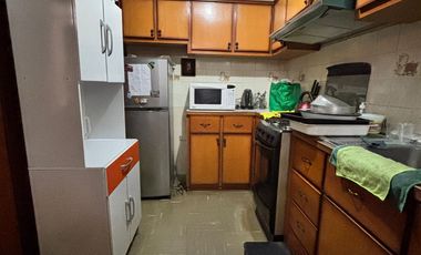 EN VENTA CASA DE 2 PISOS DE 383.33 MT EN PLENA AVENIDA   MARISCAL CASTILLA, MIRAFLORES, ZONA COMERCIAL Y ESTRATEGICA, CON 15 TIENDAS COMERCIALES Y DPT
