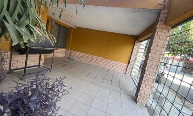 CASA EN RENTA AMUEBLADA EN LAS TORRES