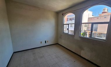 CASA EN CONDOMINIO EN VENTA 3 RECÁMARAS 1 BAÑO 1 AUTO LOS SAUCES TOLUCA