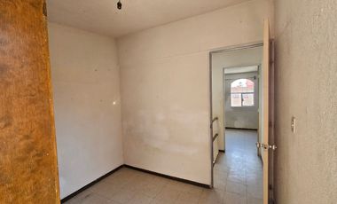 CASA EN CONDOMINIO EN VENTA 3 RECÁMARAS 1 BAÑO 1 AUTO LOS SAUCES TOLUCA