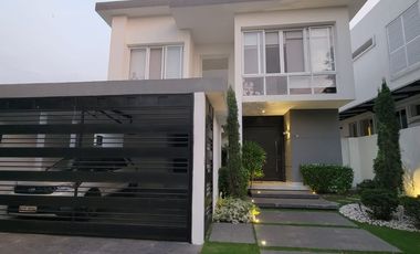 En alquiler lujosa y moderna casa amoblada vista al lago en Isla Mocoli, via a Samborondon