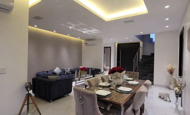 En alquiler lujosa y moderna casa amoblada vista al lago en Isla Mocoli, via a Samborondon