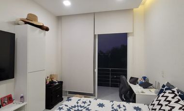 En alquiler lujosa y moderna casa amoblada vista al lago en Isla Mocoli, via a Samborondon