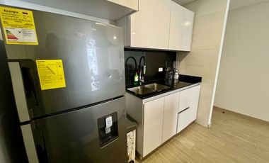Apto Amoblado fresco y amplio 2 BDR 2 BATH en emblamatica edificacion junto a los centros comerciales