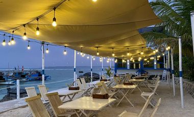 Hotel Resort di Ujung Genteng Sukabumi, Jawa Barat dengan view pantai
