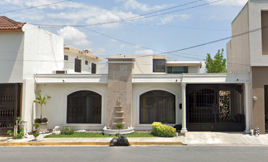 Casa en Venta cerca a plaza la Silla en Torre Molinos, Monterrey Nuevo León
