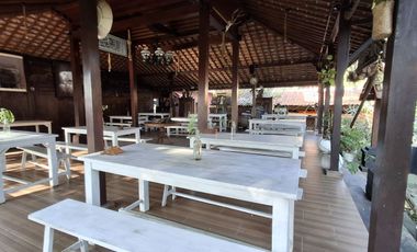 Hotel Resort di Ujung Genteng Sukabumi, Jawa Barat dengan view pantai