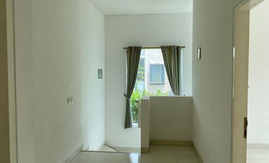 DISEWAKAN Rumah 2 Lt, Hook, Bebas Banjir, Strategis Dekat AEON JGC