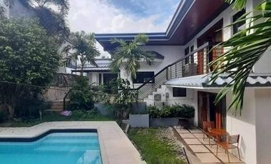 HOUSE AND LOT  MULTINATIONAL VILLAGES FOR SALE | 6 Bedrooms, 3 Parking garage, Paranaque city.