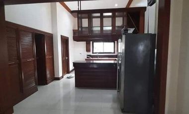 HOUSE AND LOT  MULTINATIONAL VILLAGES FOR SALE | 6 Bedrooms, 3 Parking garage, Paranaque city.