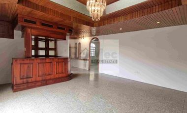 ENTRE RÍOS: SE ALQUILA DEPARTAMENTO DE 4 HABITACIONES ( CON SEGURIDAD )