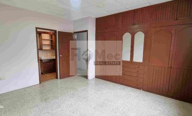 ENTRE RÍOS: SE ALQUILA DEPARTAMENTO DE 4 HABITACIONES ( CON SEGURIDAD )