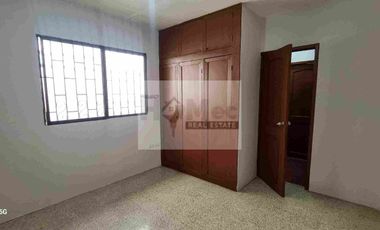 ENTRE RÍOS: SE ALQUILA DEPARTAMENTO DE 4 HABITACIONES ( CON SEGURIDAD )