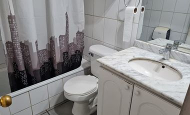 Gran casa en avenida principal, familia o empresa.