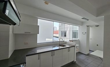 Departamento en alquiler en Avenida Camino Real - San Isidro
